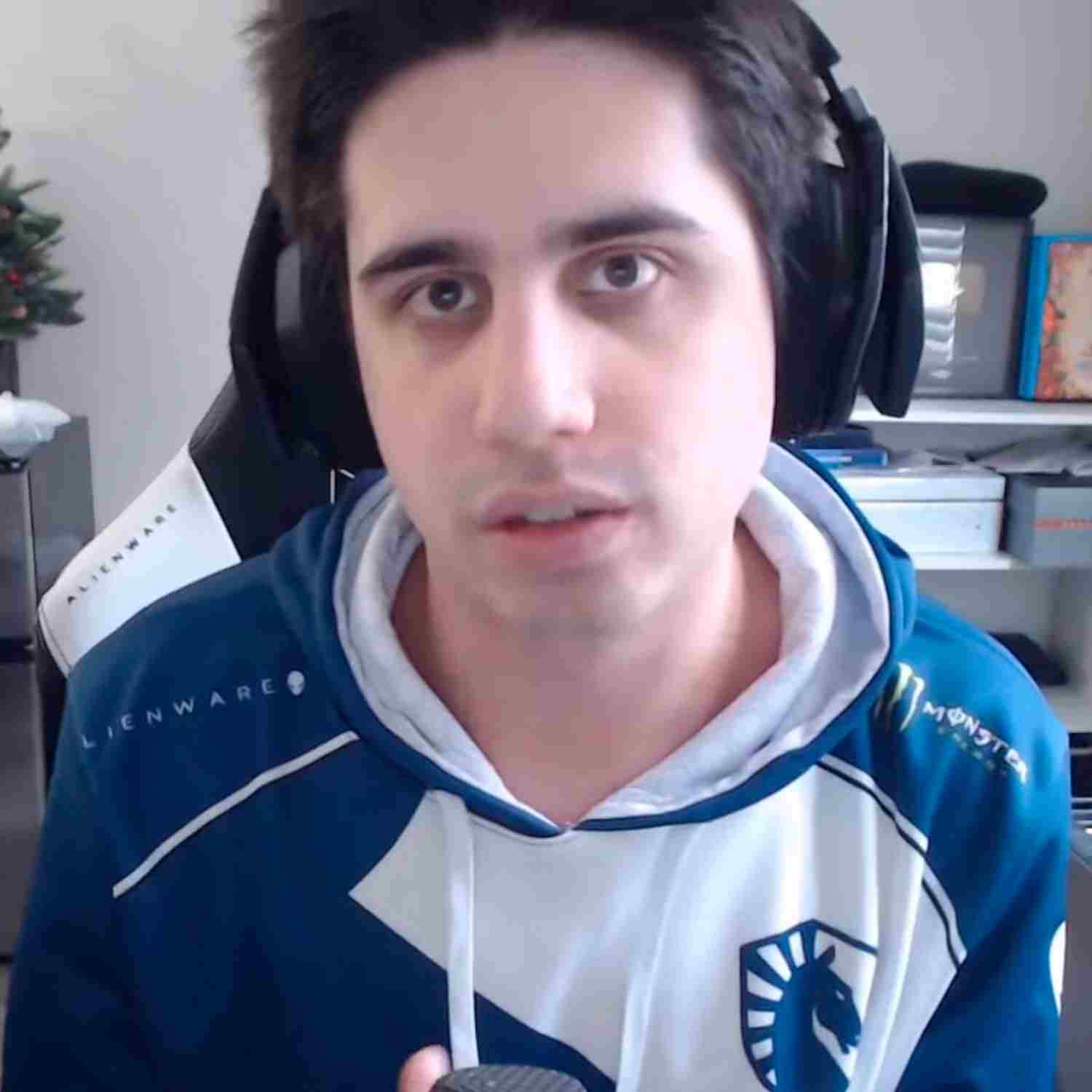 Twitch fuerza a streamer a dejar de trabajar con Cloud 9