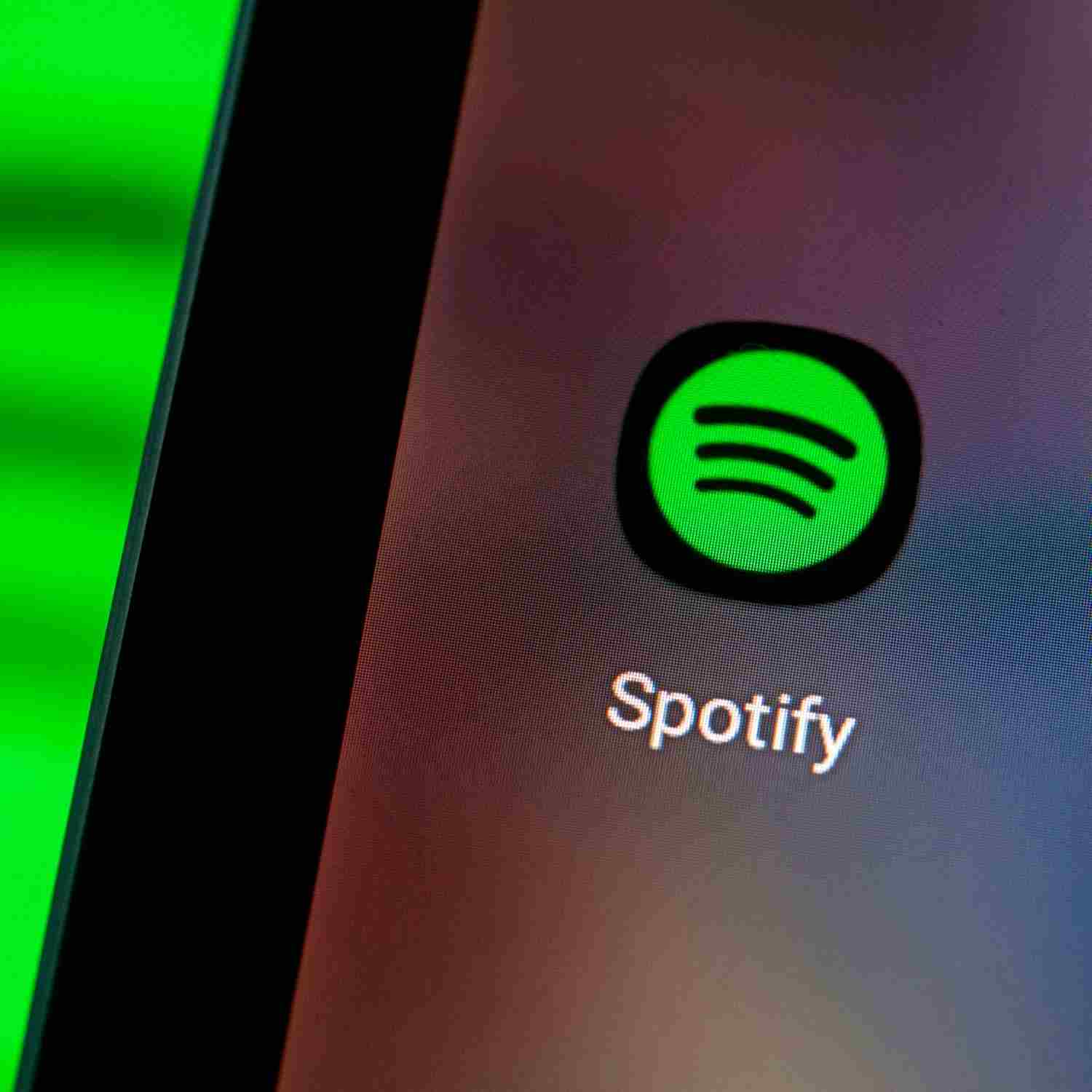 Spotify pide a la Unión Europea que regule a Apple