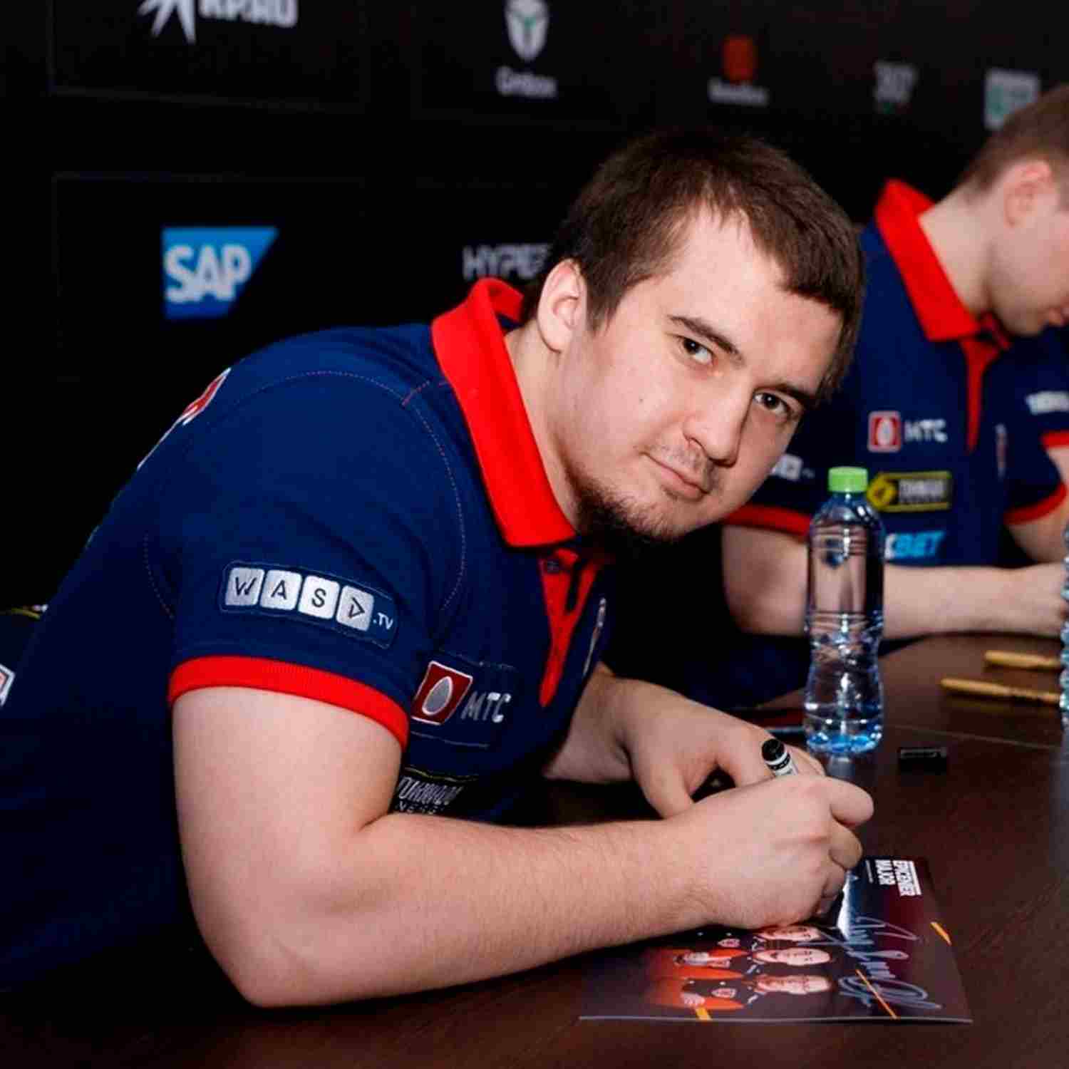 Daxak habla sobre su salida de HellRaisers
