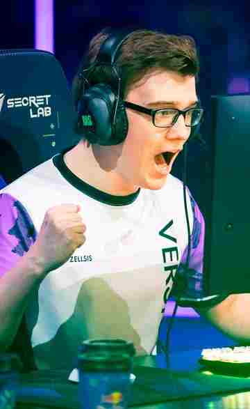 Profesional de VALORANT multado por gesto obsceno en stream del VCT