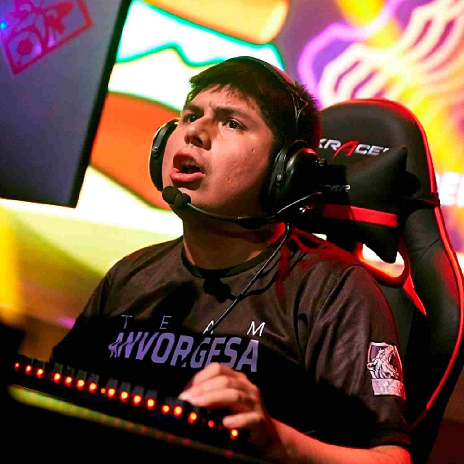 nouns ficha a k1 de cara al International